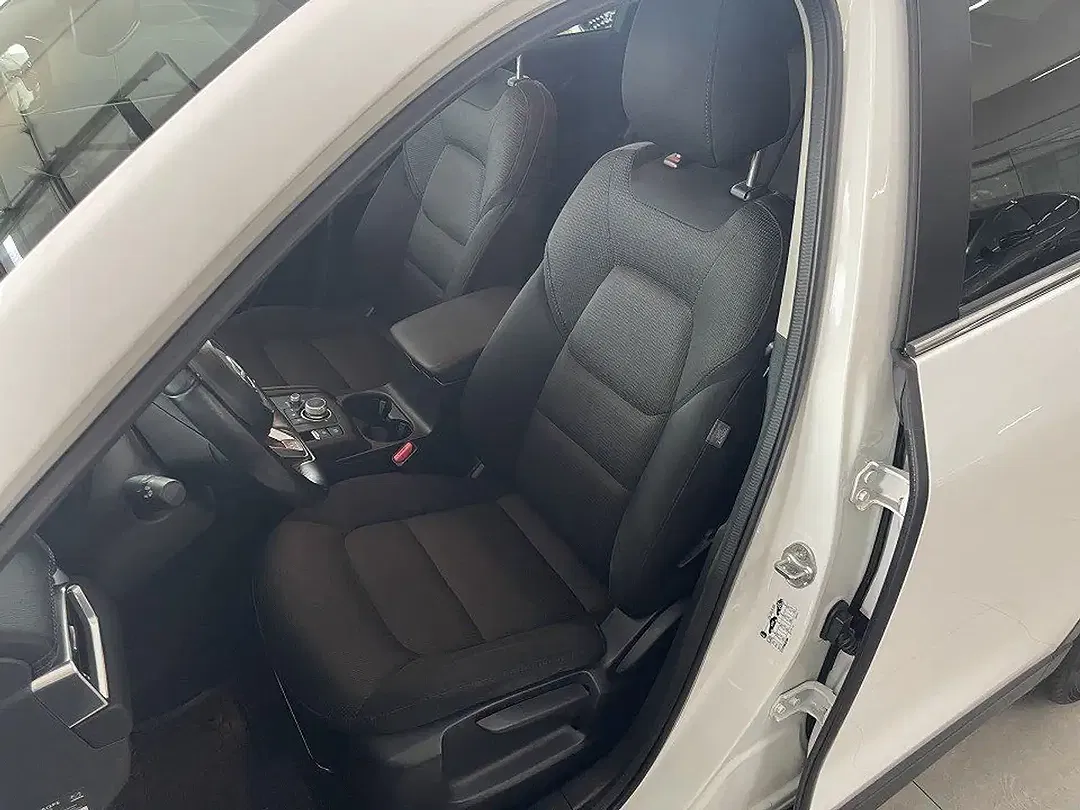 Mazda CX-5 - Thumbnail 6