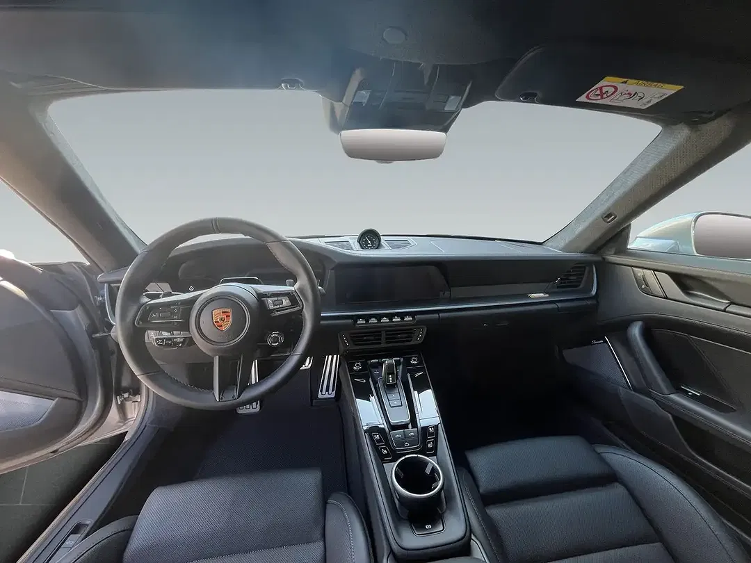 Porsche 992 - Thumbnail 8