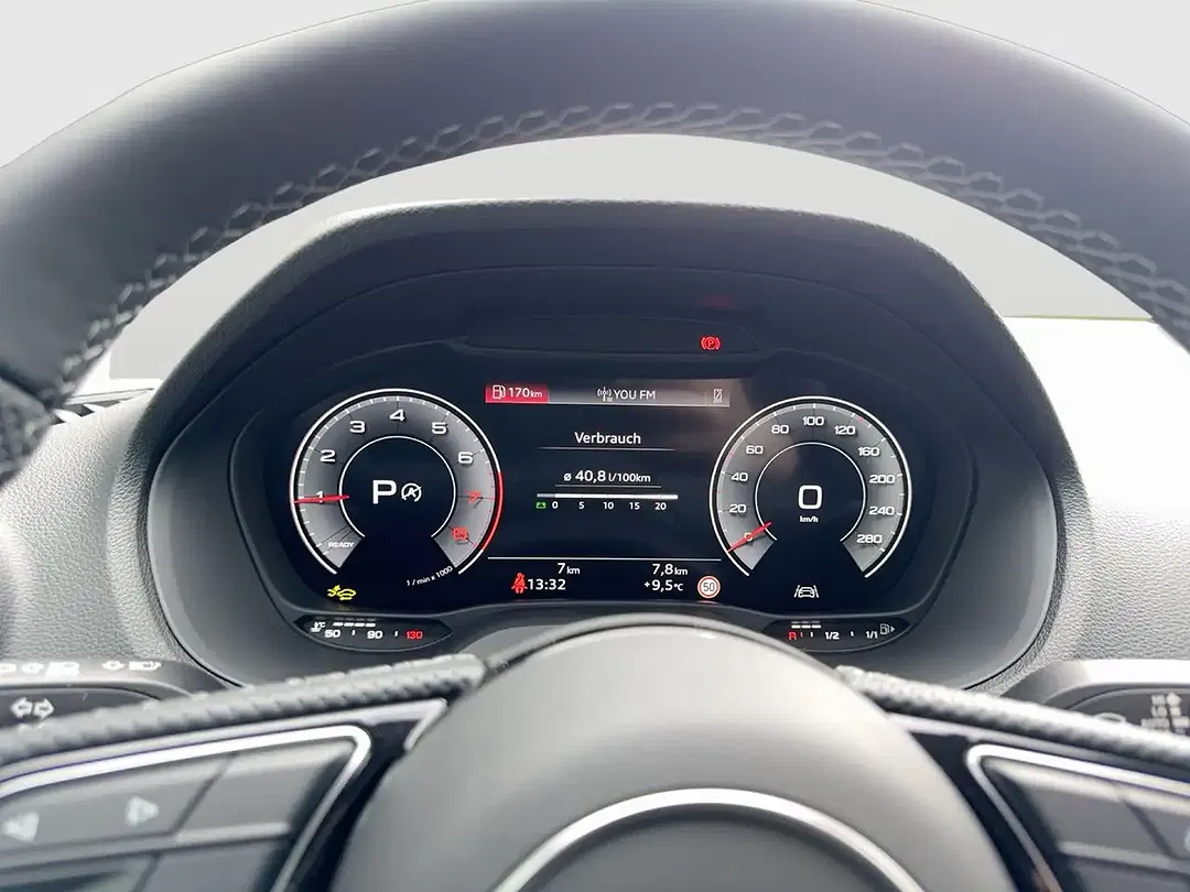 Audi Q2 - Thumbnail 9