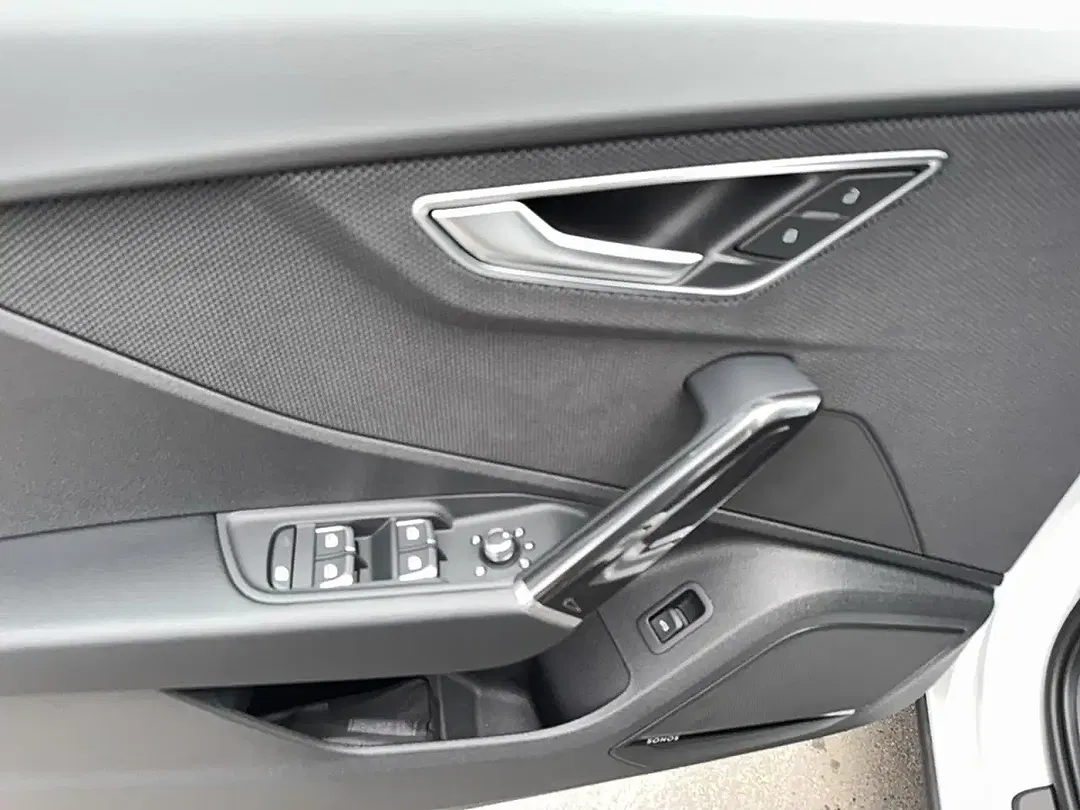 Audi Q2 - Thumbnail 13