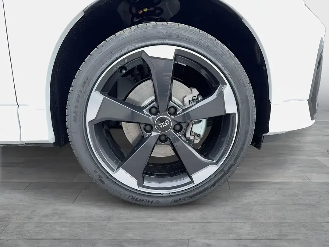 Audi Q2 - Thumbnail 6