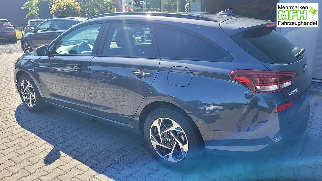 Hyundai i30 - Thumbnail 6
