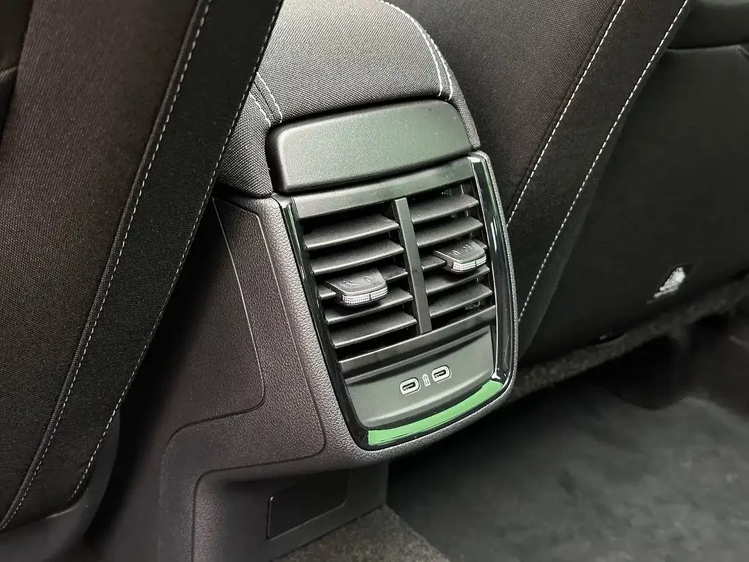 Skoda Kamiq - Thumbnail 23