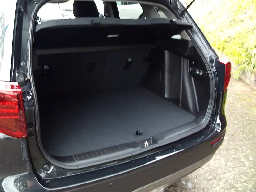 Suzuki Vitara - Thumbnail 10