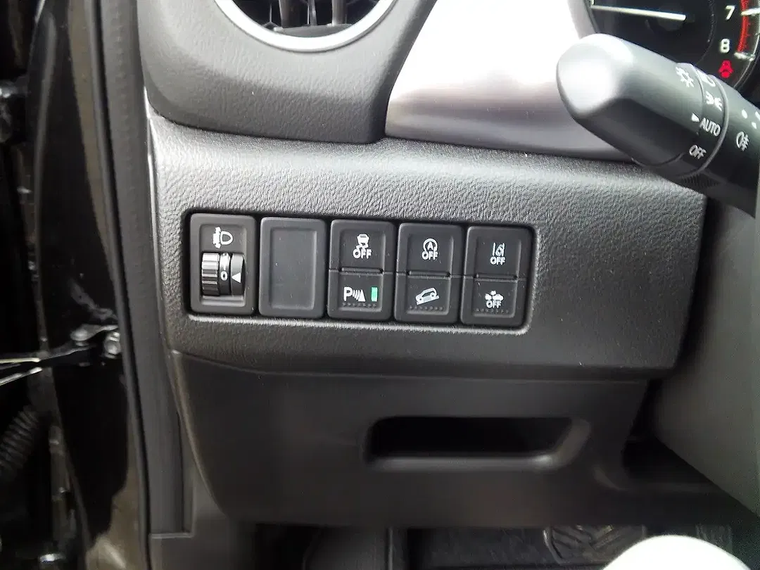 Suzuki Vitara - Thumbnail 13