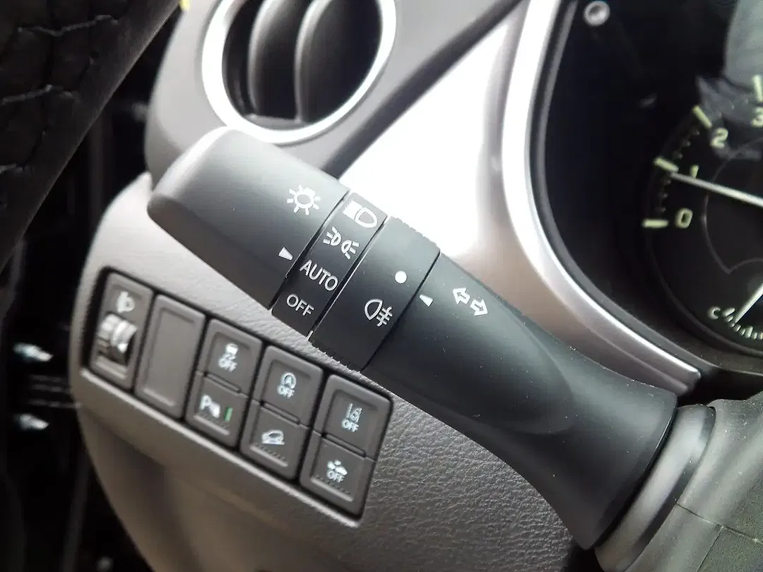 Suzuki Vitara - Thumbnail 14