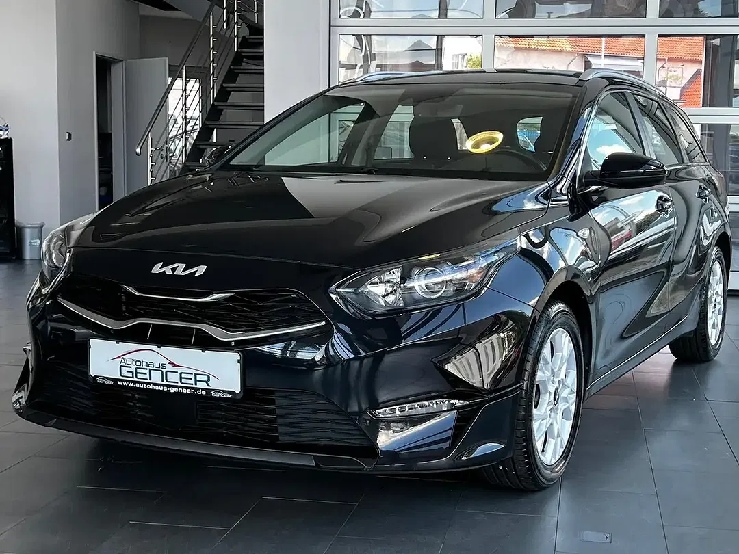 Kia Ceed SW / cee'd SW - Thumbnail 1