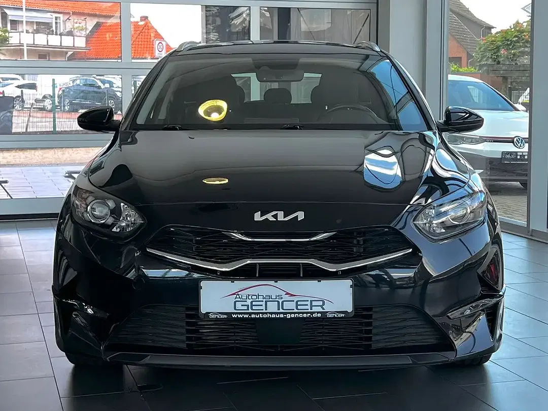 Kia Ceed SW / cee'd SW - Thumbnail 2