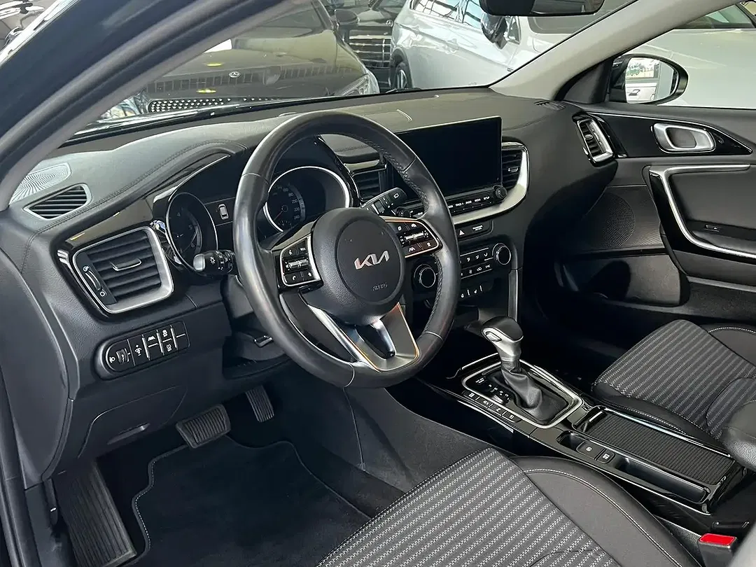 Kia Ceed SW / cee'd SW - Thumbnail 8