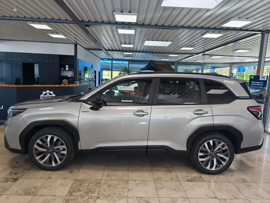 Subaru Forester - Thumbnail 2