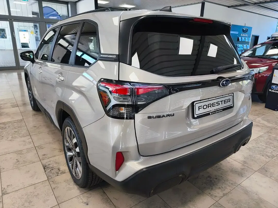 Subaru Forester - Thumbnail 3