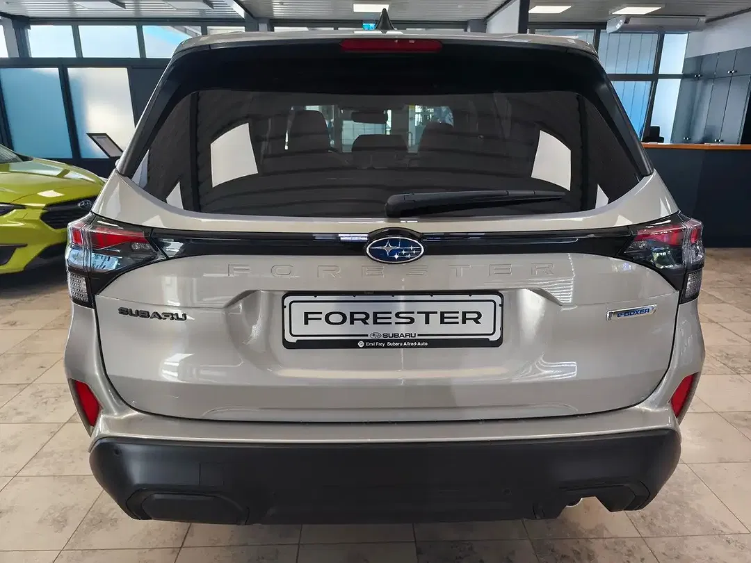 Subaru Forester - Thumbnail 4