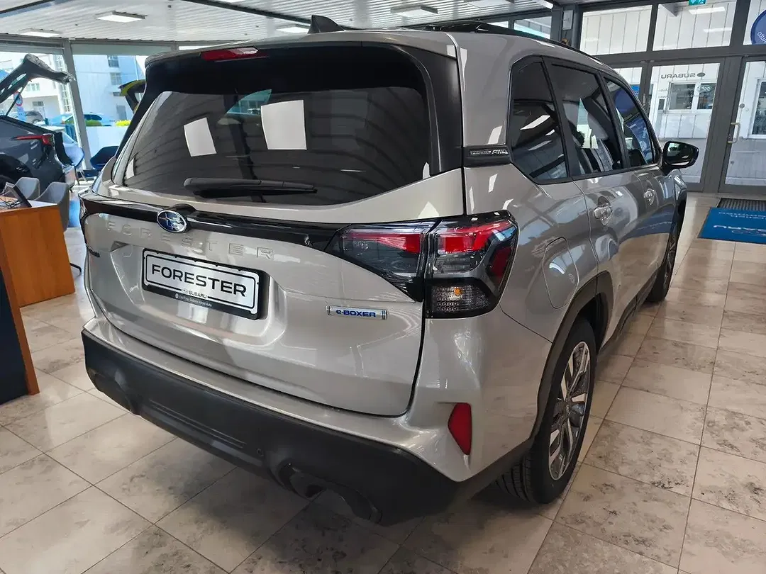 Subaru Forester - Thumbnail 5