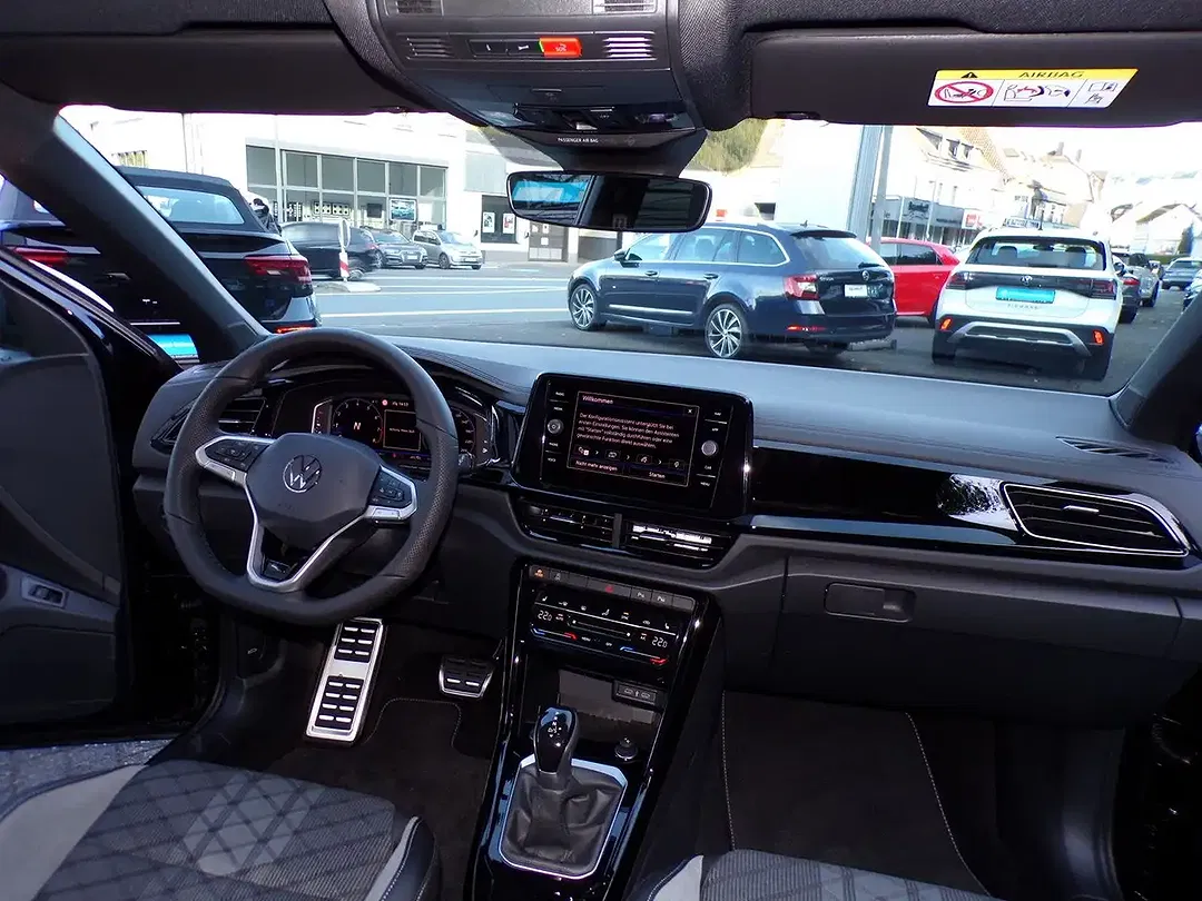 Volkswagen T-Roc - Thumbnail 14