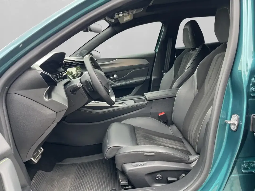 Peugeot 308 - Thumbnail 10