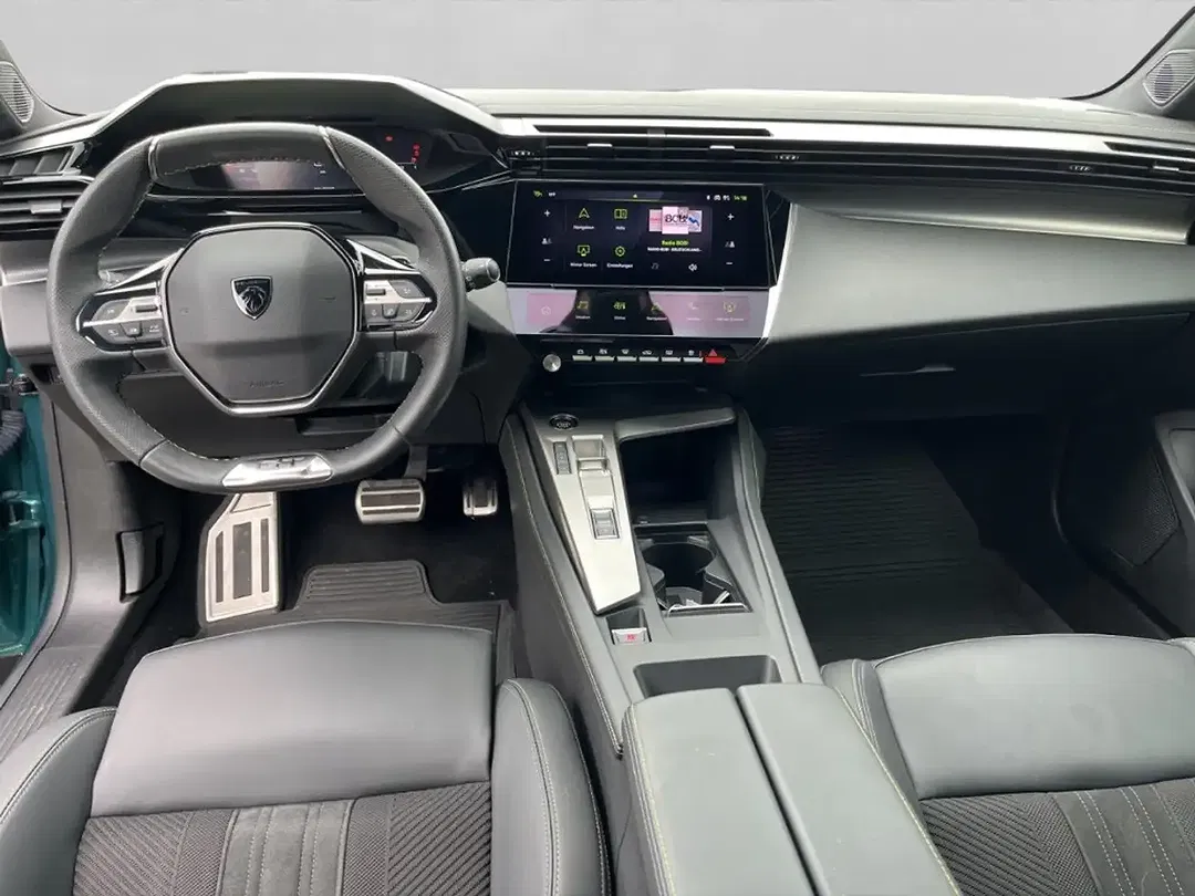 Peugeot 308 - Thumbnail 11