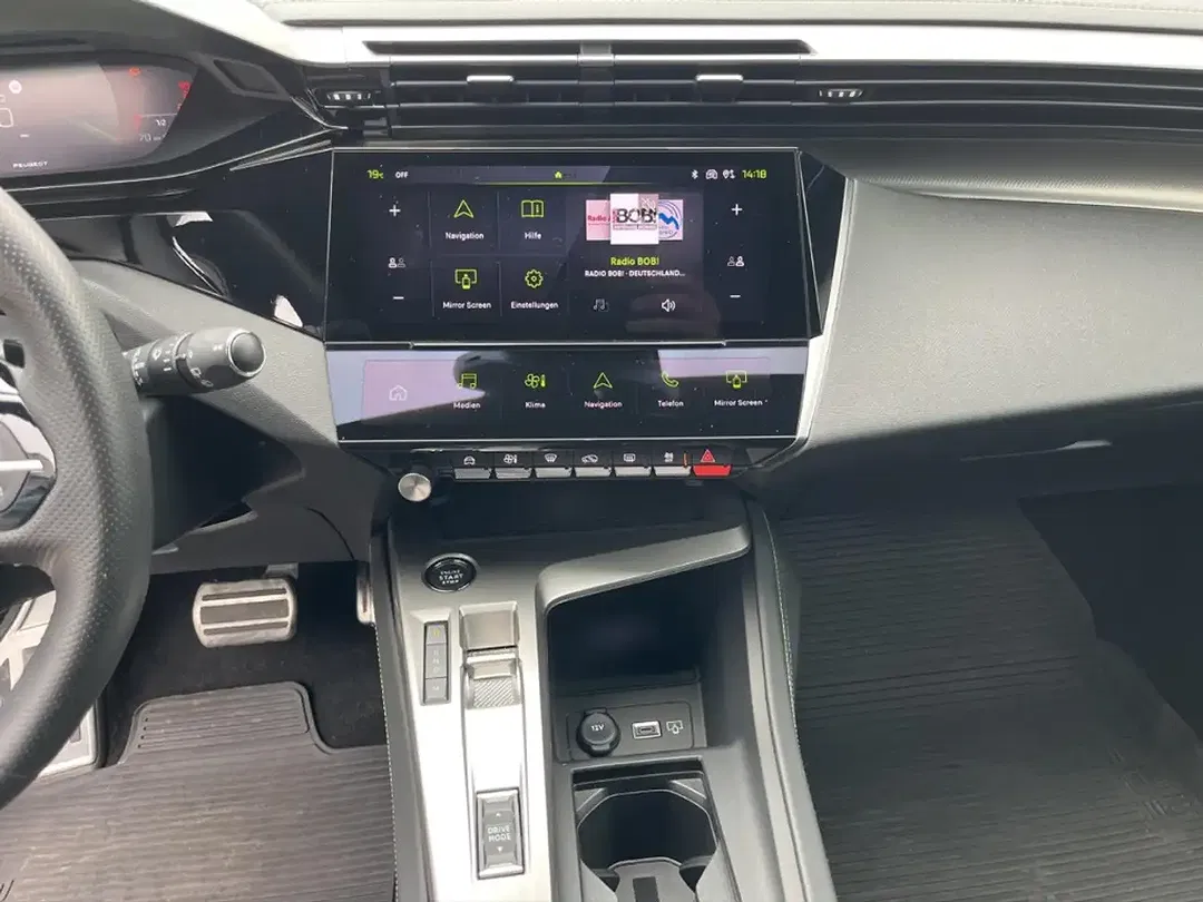 Peugeot 308 - Thumbnail 13