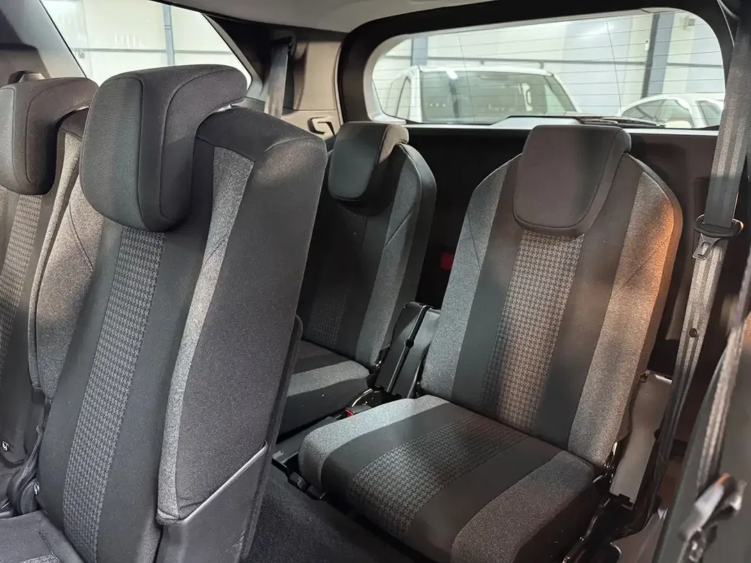 Peugeot 5008 - Thumbnail 10