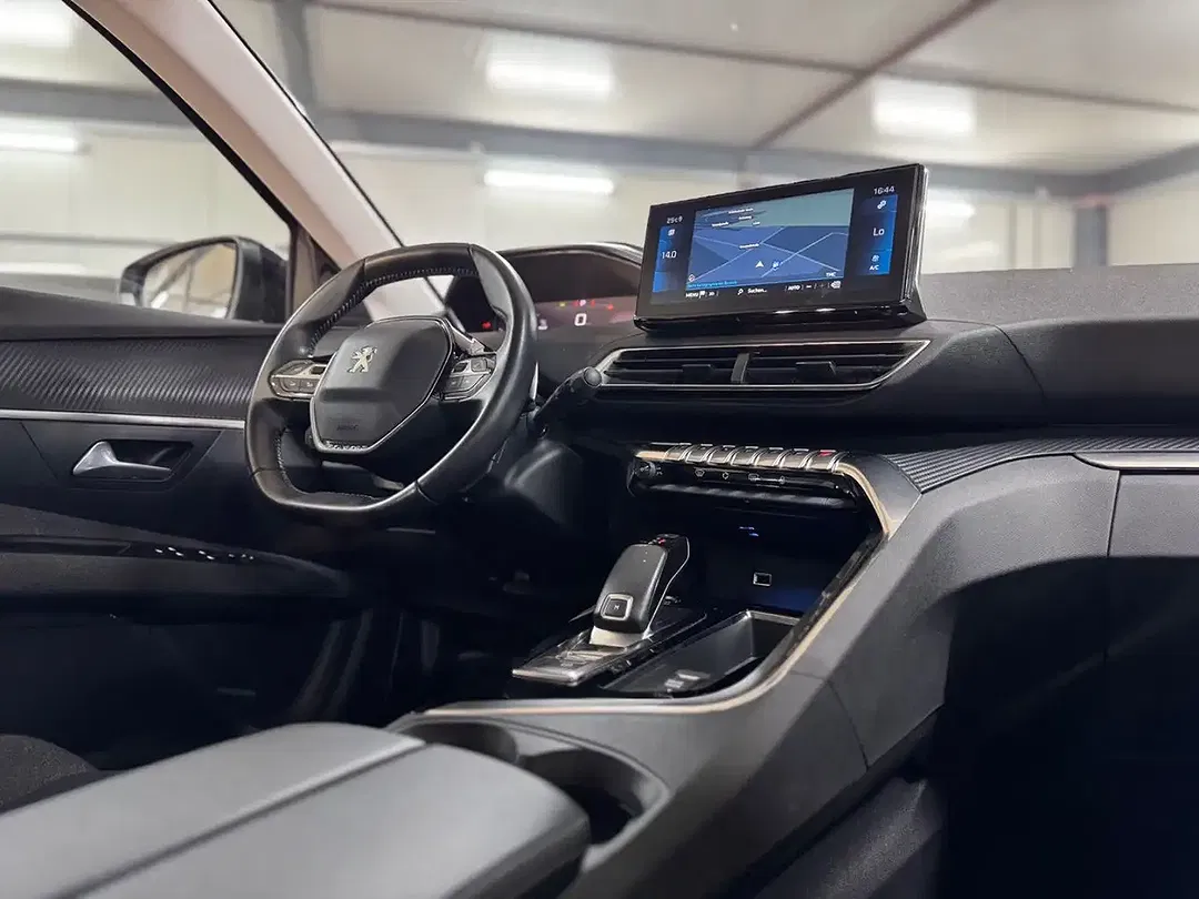 Peugeot 5008 - Thumbnail 11