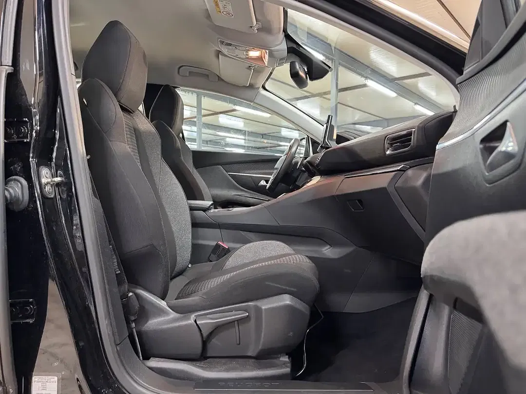 Peugeot 5008 - Thumbnail 6