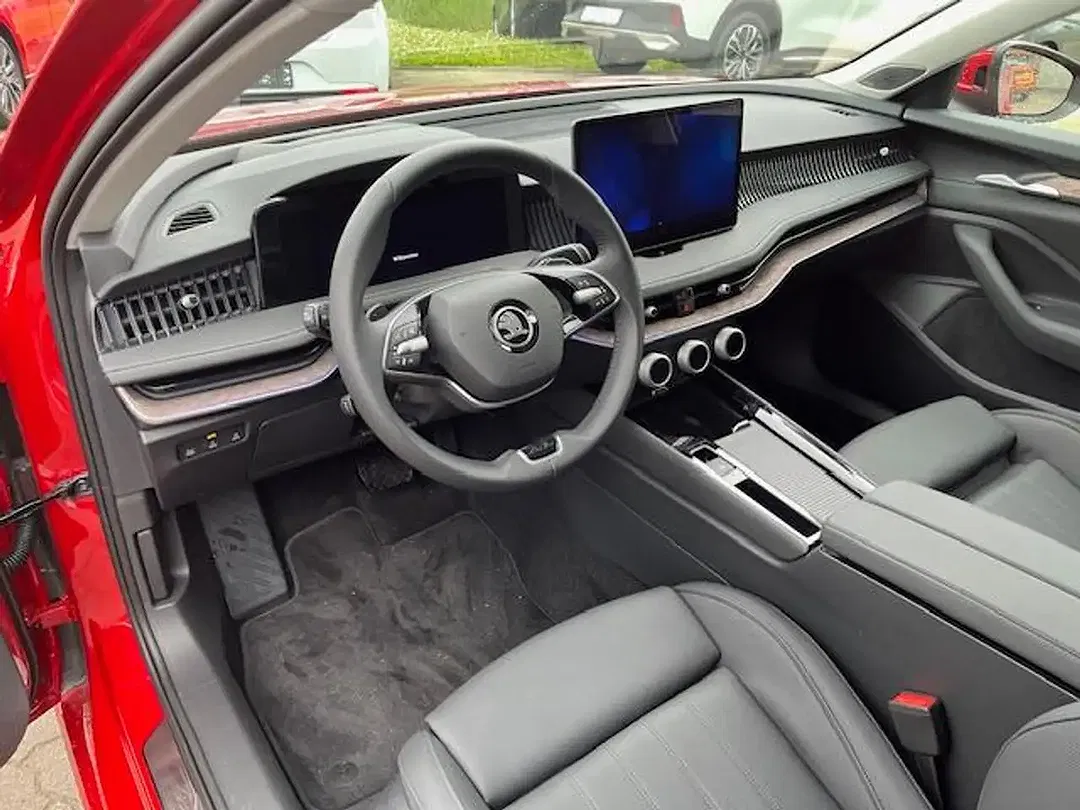 Skoda Superb - Thumbnail 10