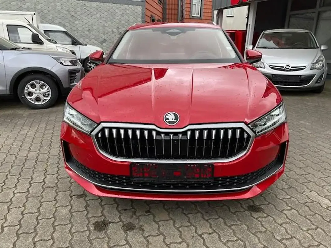 Skoda Superb - Thumbnail 3