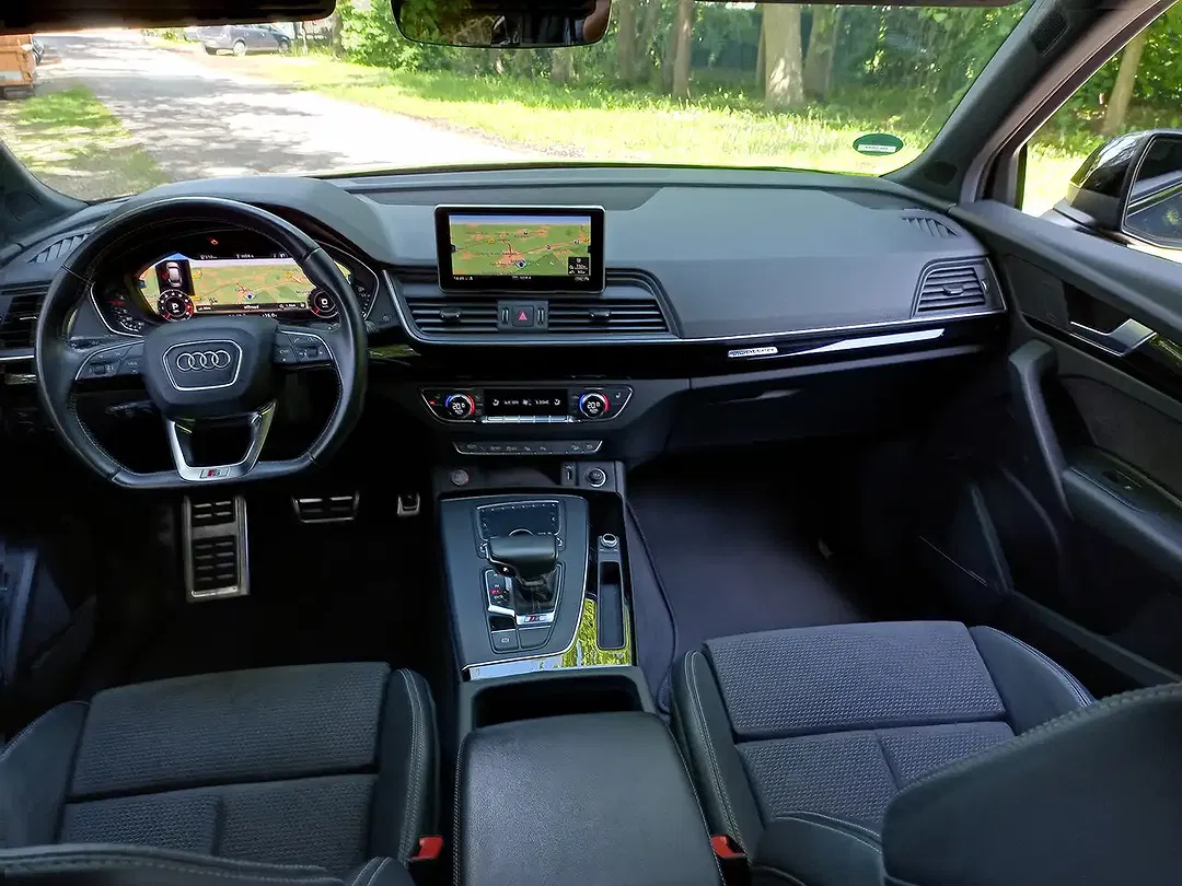 Audi SQ5 - Thumbnail 12