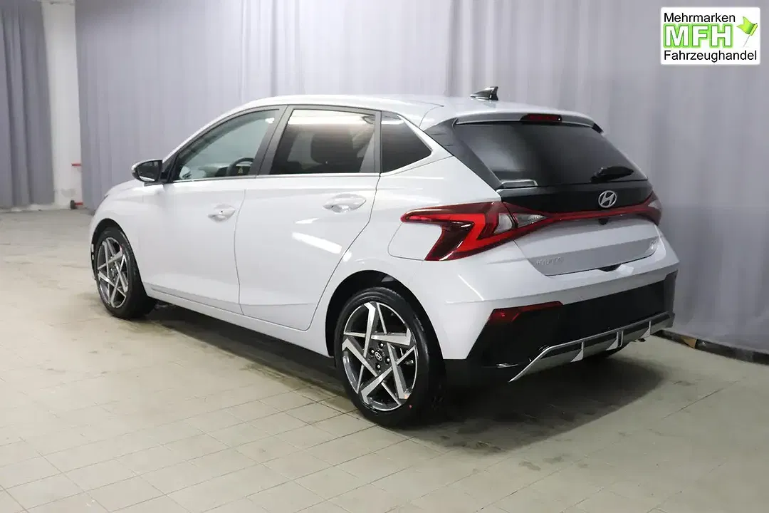 Hyundai i20 - Thumbnail 4