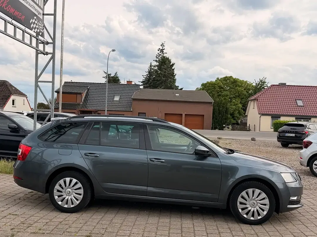 Skoda Octavia - Thumbnail 7