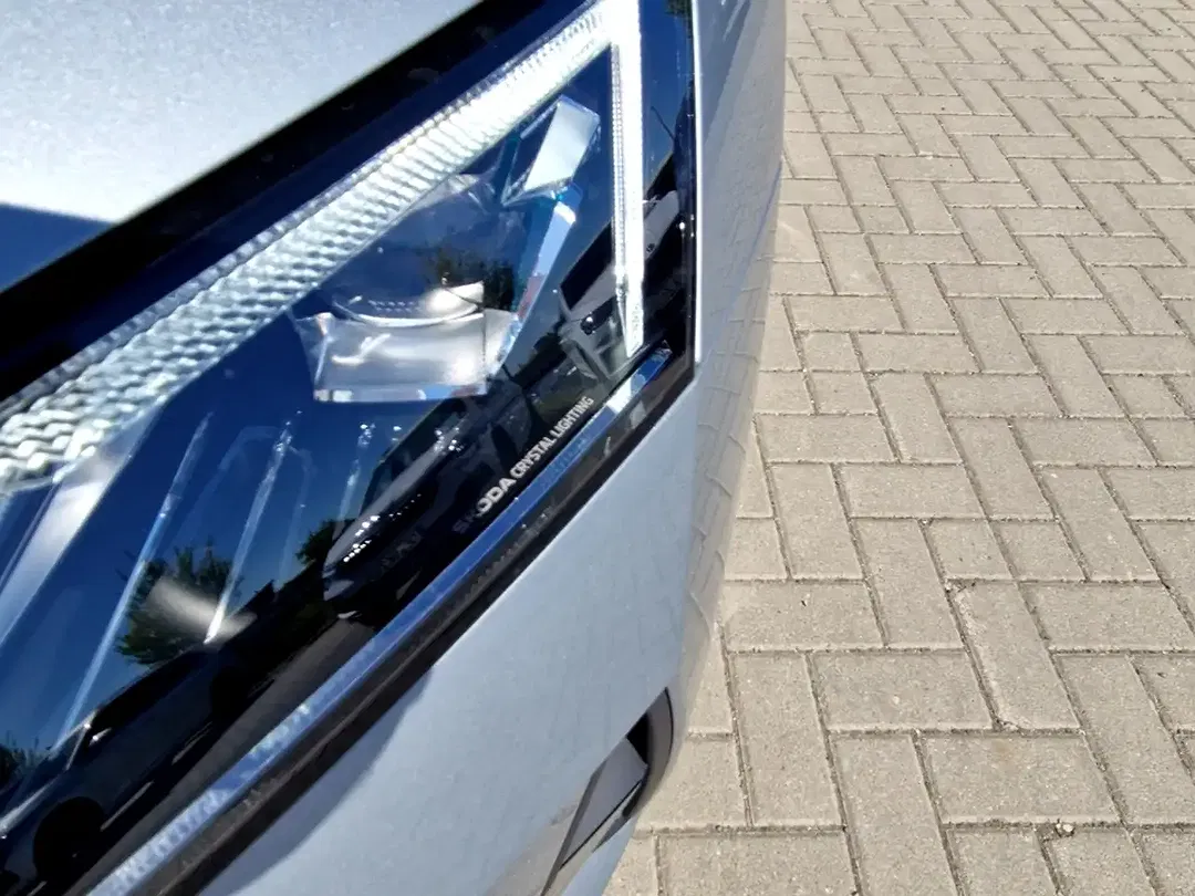 Skoda Octavia - Thumbnail 12