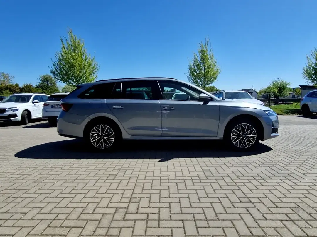 Skoda Octavia - Thumbnail 6
