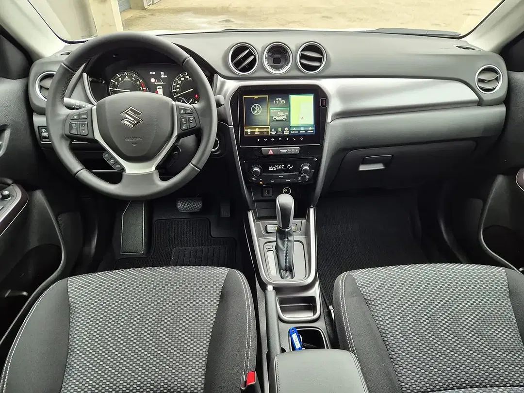 Suzuki Vitara - Thumbnail 10