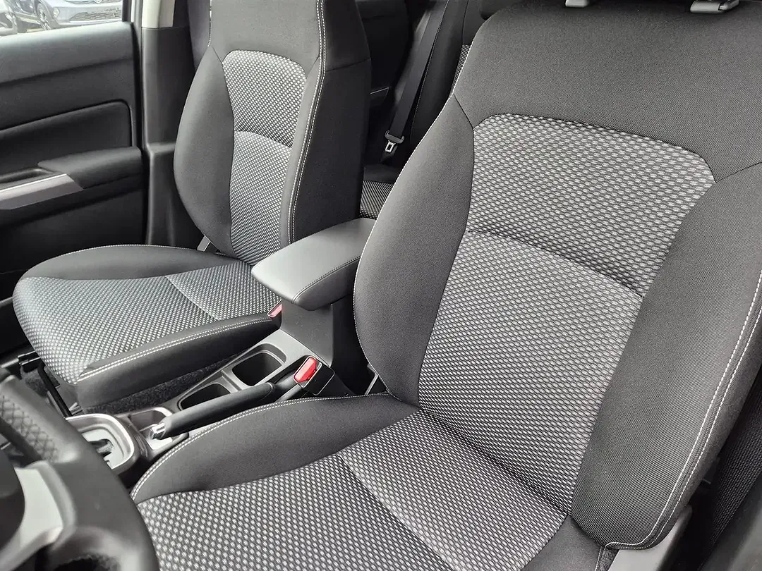 Suzuki Vitara - Thumbnail 11