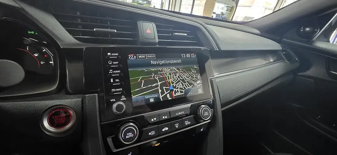 Honda Civic - Thumbnail 11