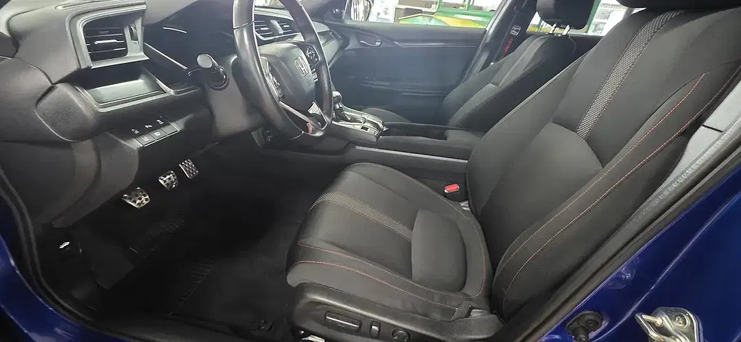 Honda Civic - Thumbnail 7
