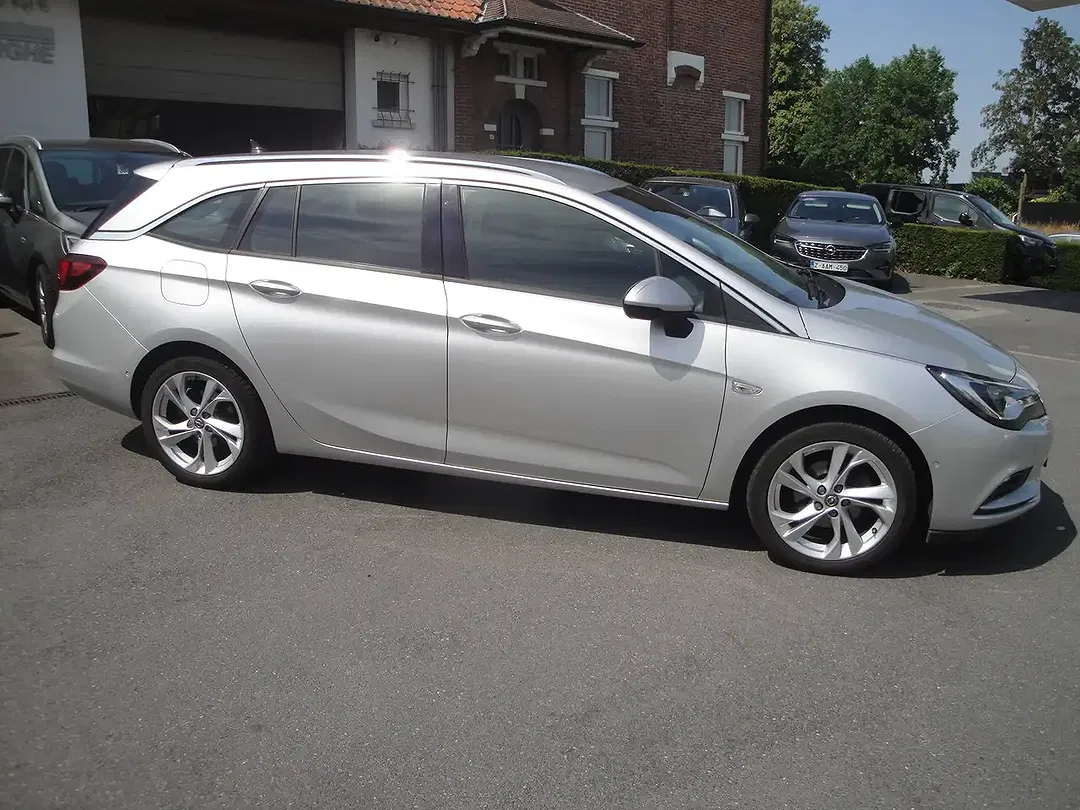 Opel Astra - Thumbnail 5