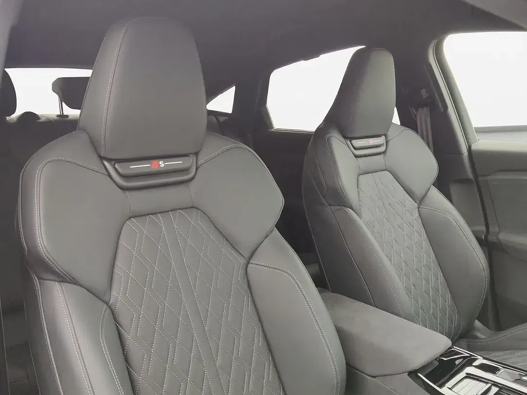 Audi Q6 e-tron - Thumbnail 10