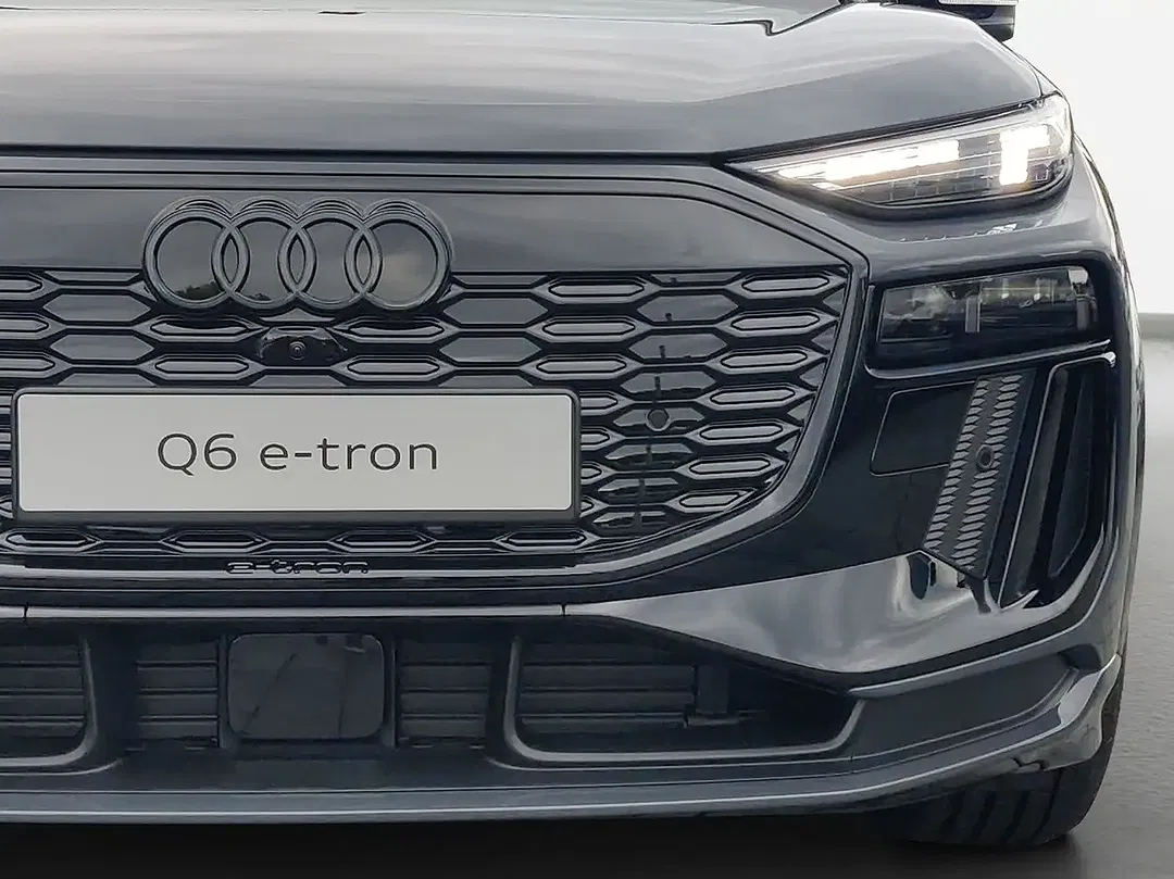 Audi Q6 e-tron - Thumbnail 12