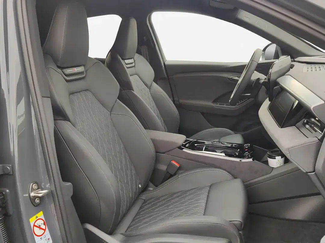 Audi Q6 e-tron - Thumbnail 3
