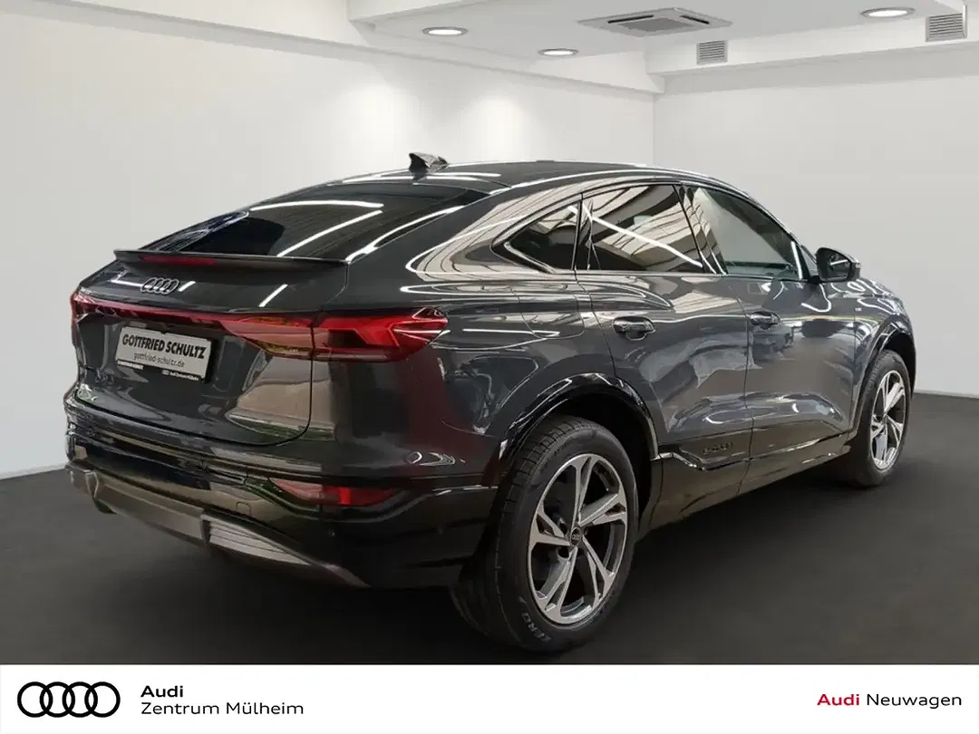 Audi Q6 e-tron - Thumbnail 3