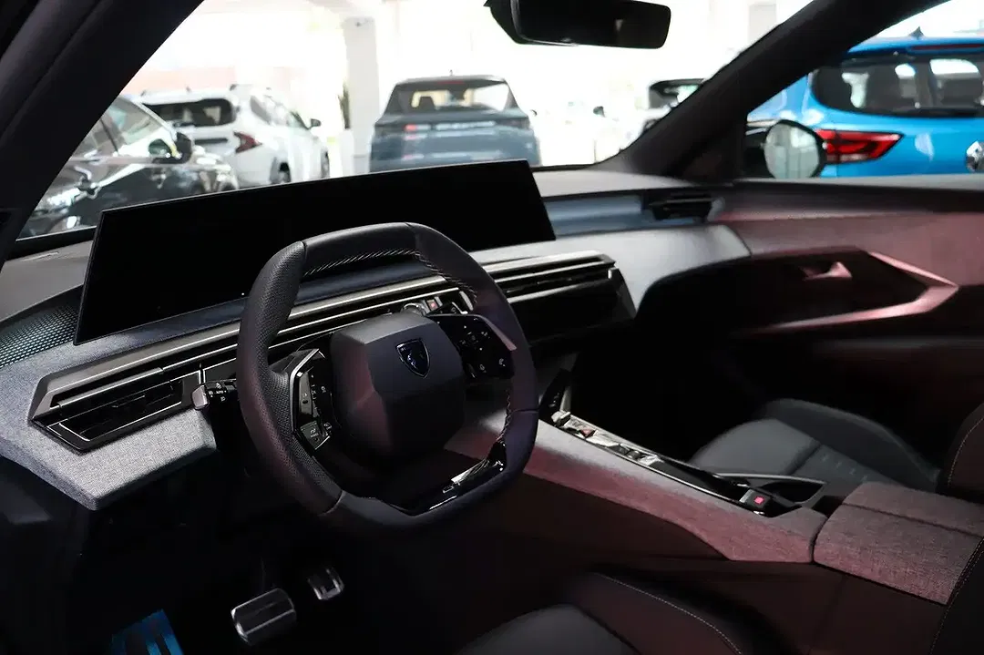 Peugeot 5008 - Thumbnail 12