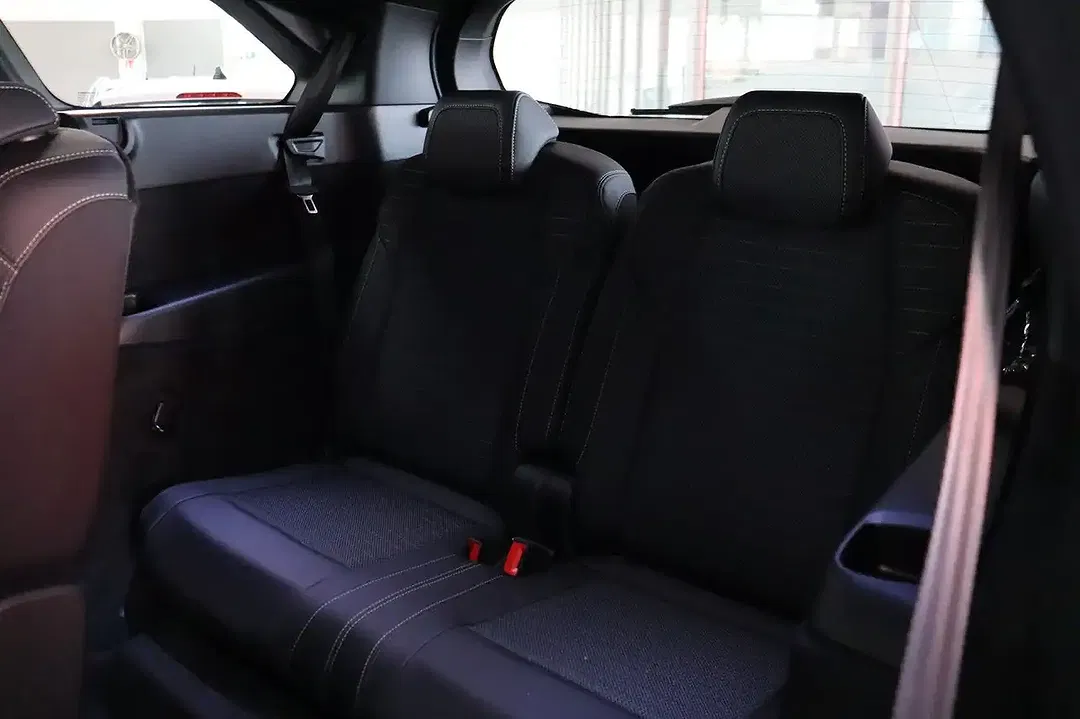 Peugeot 5008 - Thumbnail 18