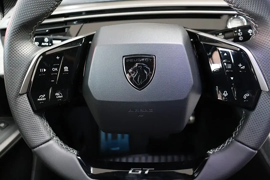 Peugeot 5008 - Thumbnail 9