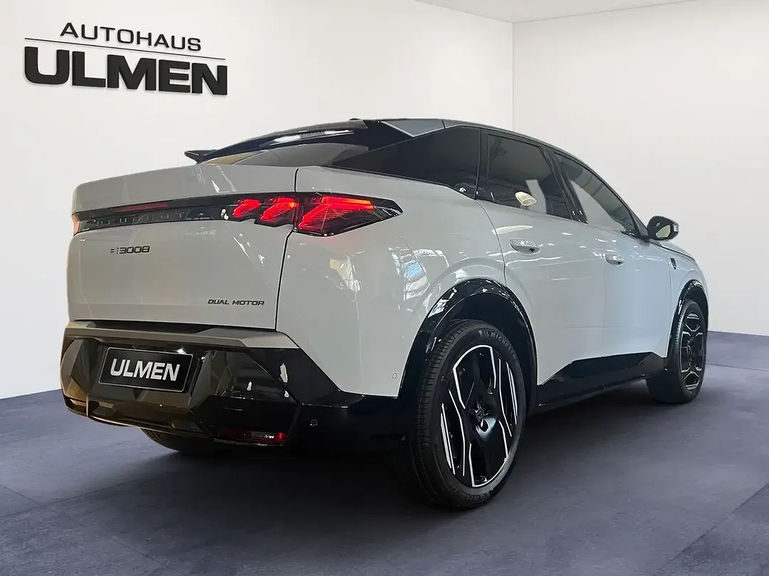 Peugeot 3008 - Thumbnail 3
