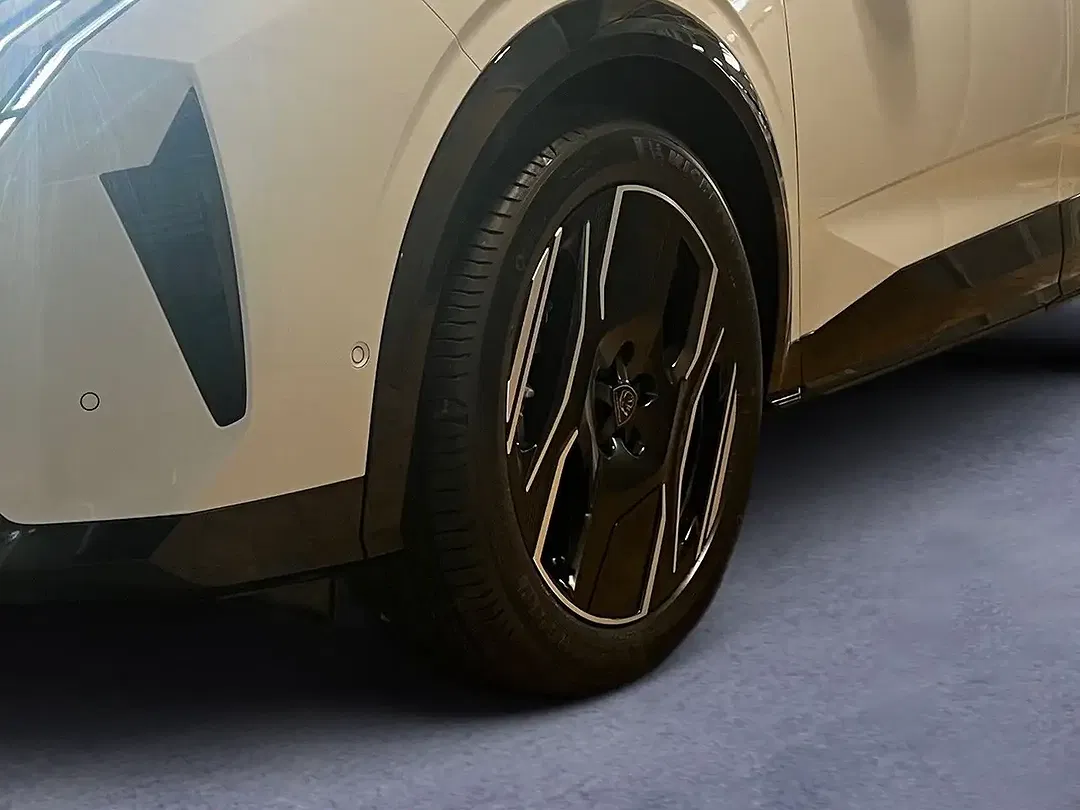 Peugeot 3008 - Thumbnail 6