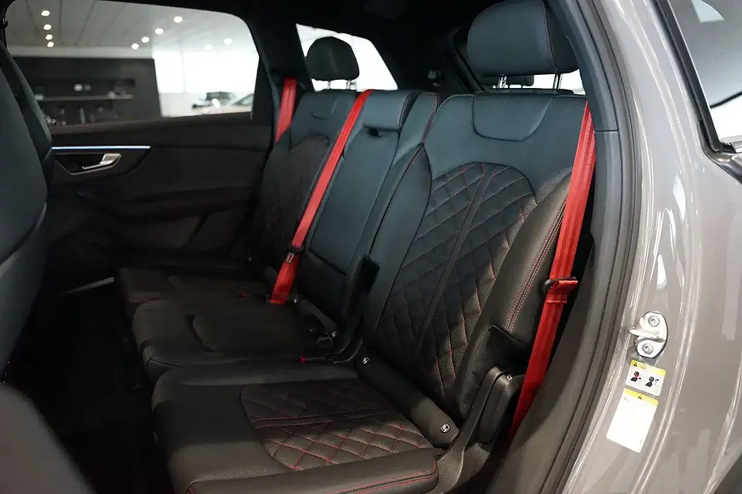 Audi SQ7 - Thumbnail 10