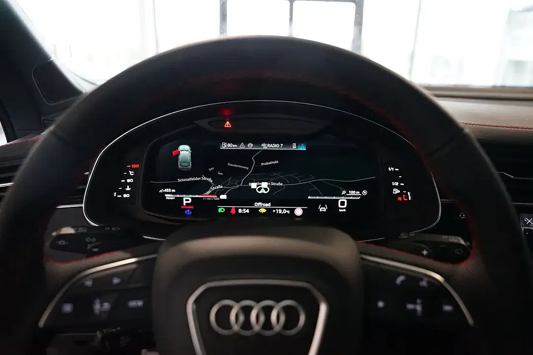Audi SQ7 - Thumbnail 14