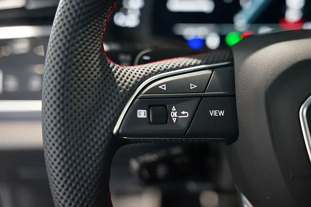 Audi SQ7 - Thumbnail 15