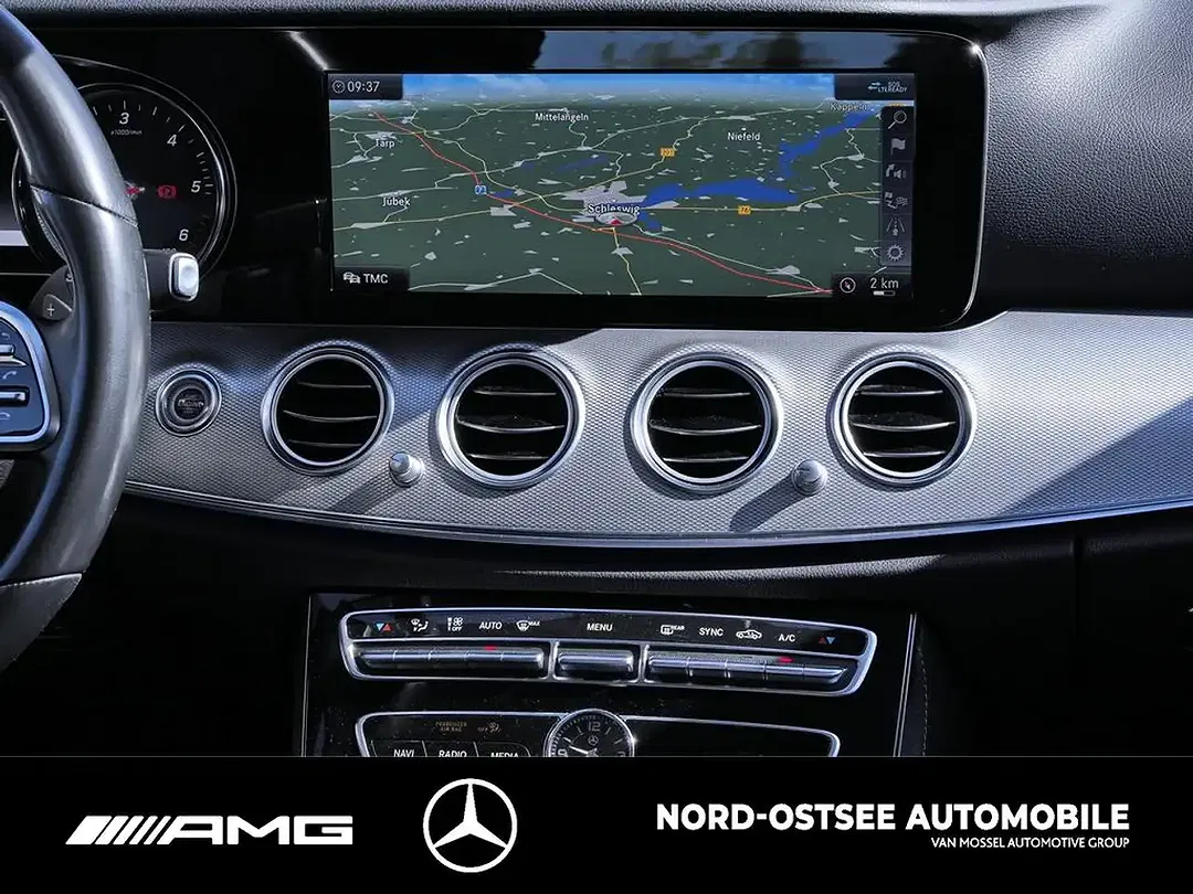 Mercedes-Benz E 200 - Thumbnail 10