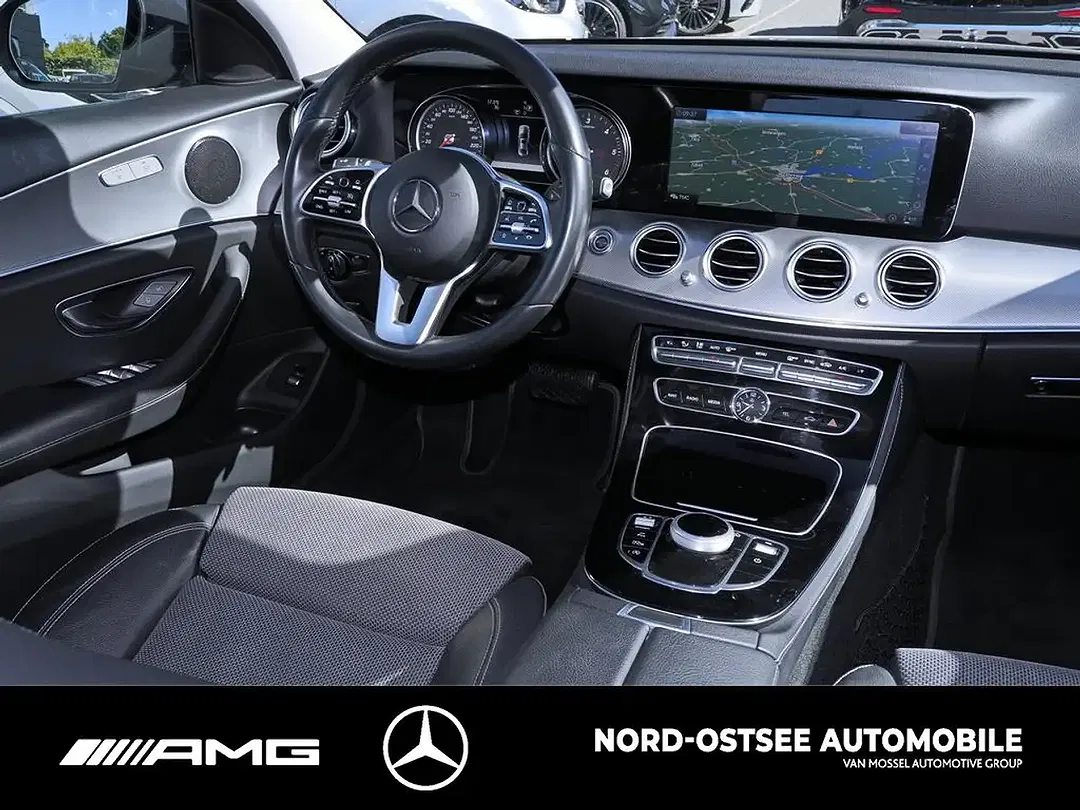 Mercedes-Benz E 200 - Thumbnail 9